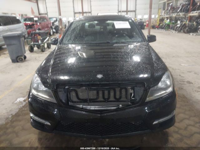 Mercedes-Benz C-Class Sport 4matic Image 16