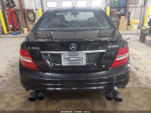 Mercedes-Benz C-Class Sport 4matic Image 15