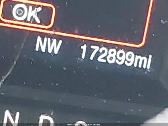 Ford Explorer Image 10