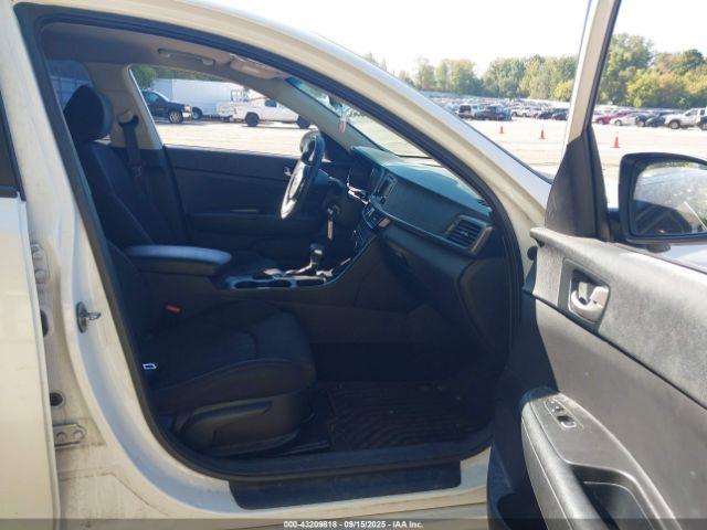 Kia Optima Lx Image 11