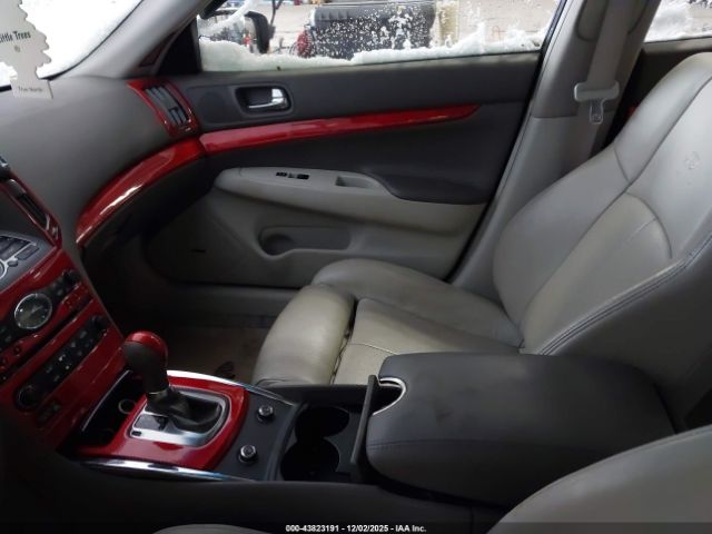 INFINITI G37 Journey Image 5