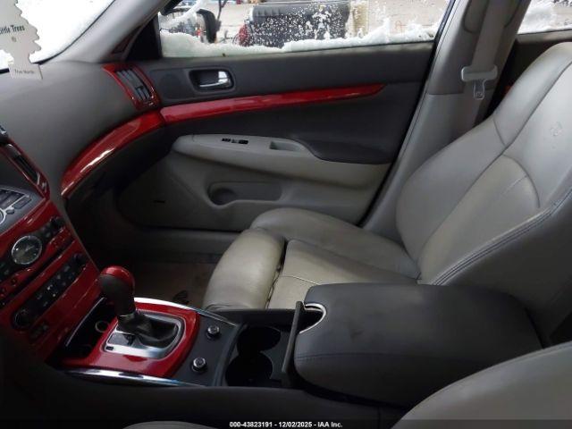 INFINITI G37 Journey Image 5