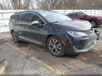  Salvage Chrysler Pacifica