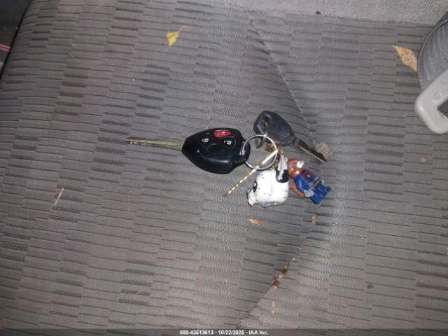 Toyota RAV4 Image 10