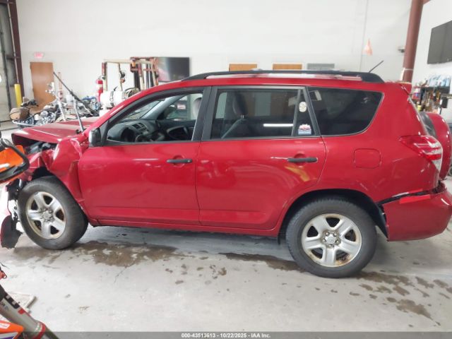 Toyota RAV4 Image 15