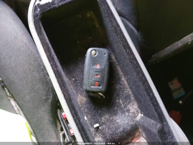 Volkswagen Beetle Gls Tdi Image 4