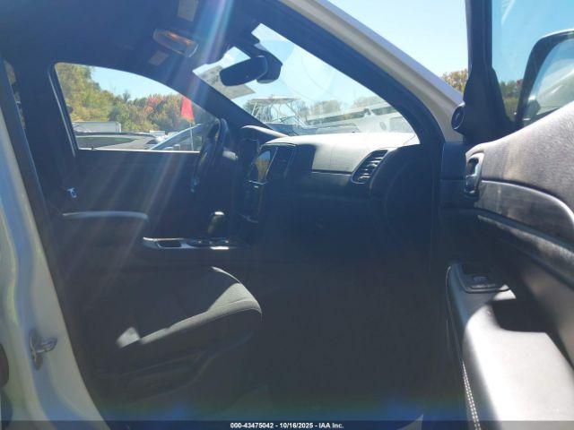 Jeep Grand Cherokee Freedom 4x4 Image 6