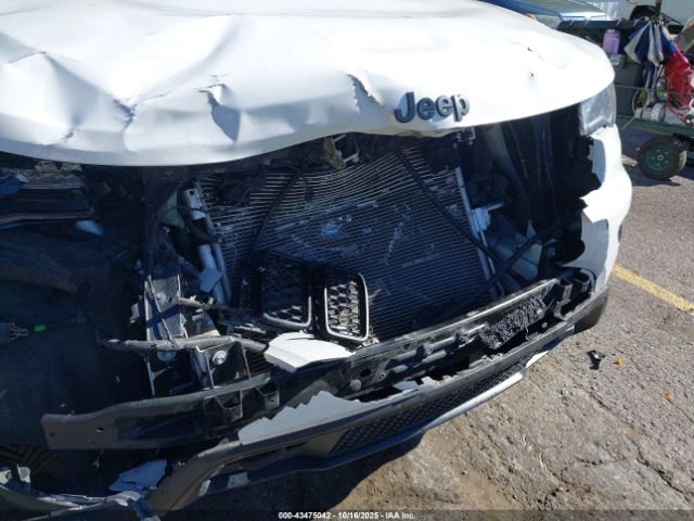 Jeep Grand Cherokee Freedom 4x4 Image 5