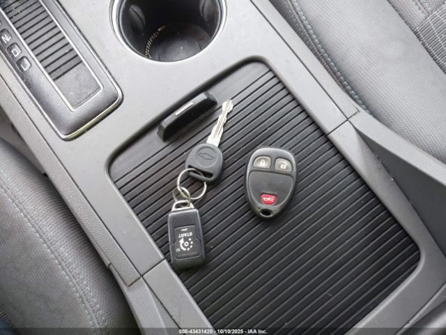 Chevrolet Traverse Ls Image 2