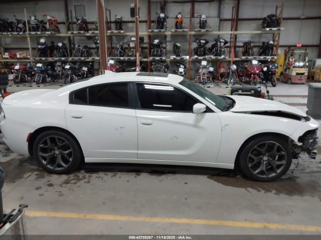 Dodge Charger Sxt Image 9
