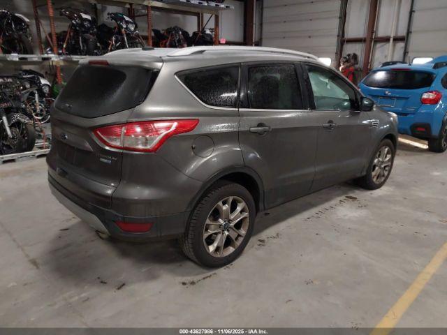 Ford Escape Titanium Image 7