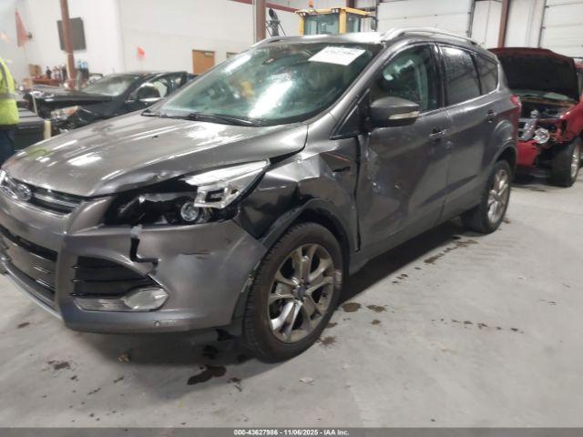 Ford Escape Titanium Image 10