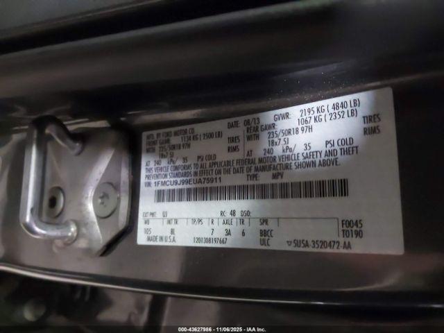 Ford Escape Titanium Image 12