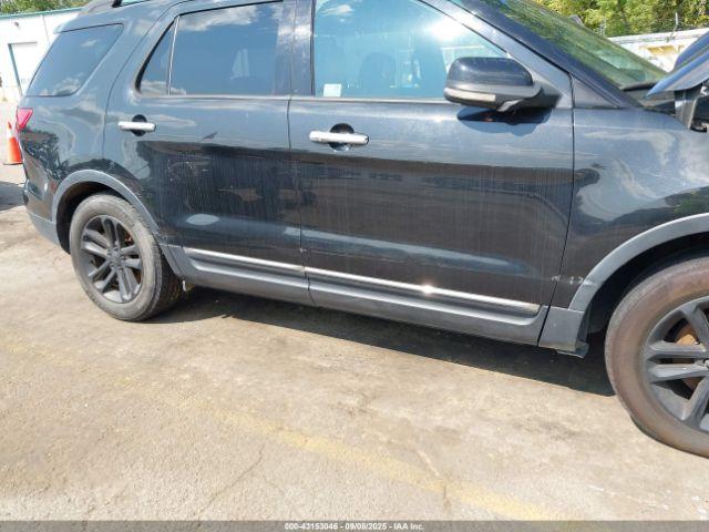 Ford Explorer Xlt Image 4