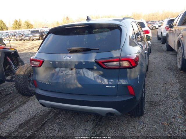 Ford Escape Platinum Image 16