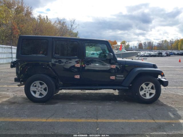 Jeep Wrangler Sport Image 12