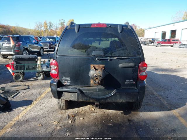 Jeep Liberty Sport Image 16