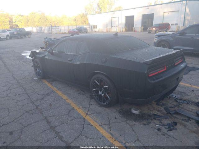 Dodge Challenger Image 13