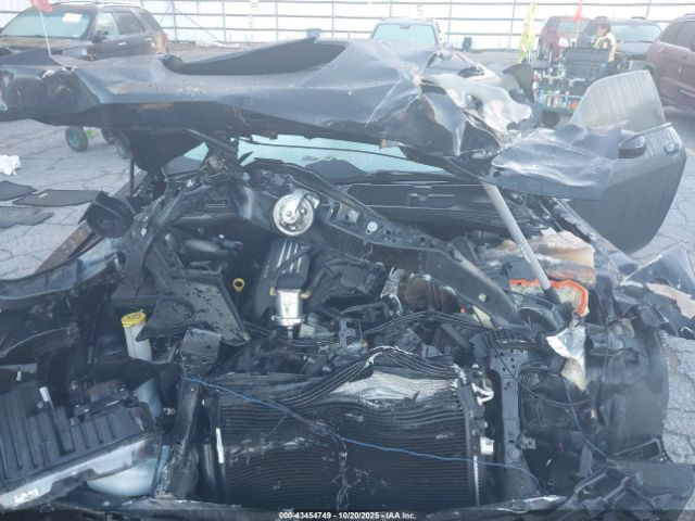 Dodge Challenger Image 4