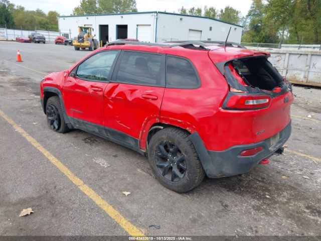 Jeep Cherokee Trailhawk 4x4 Image 14