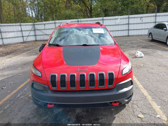 Jeep Cherokee Trailhawk 4x4 Image 15