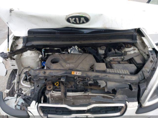 Kia Soul Image 16
