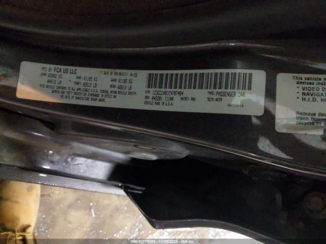 Chrysler 200 Limited Image 9