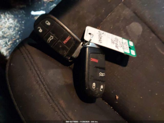 Chrysler 200 Limited Image 8