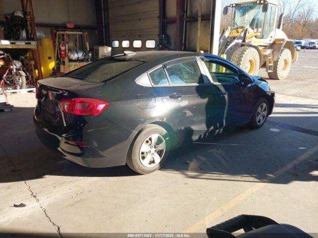 Chevrolet Cruze Ls Auto Image 5