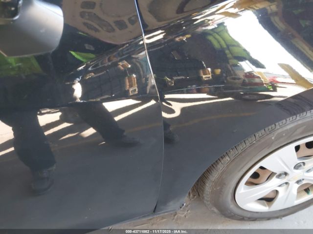 Chevrolet Cruze Ls Auto Image 11