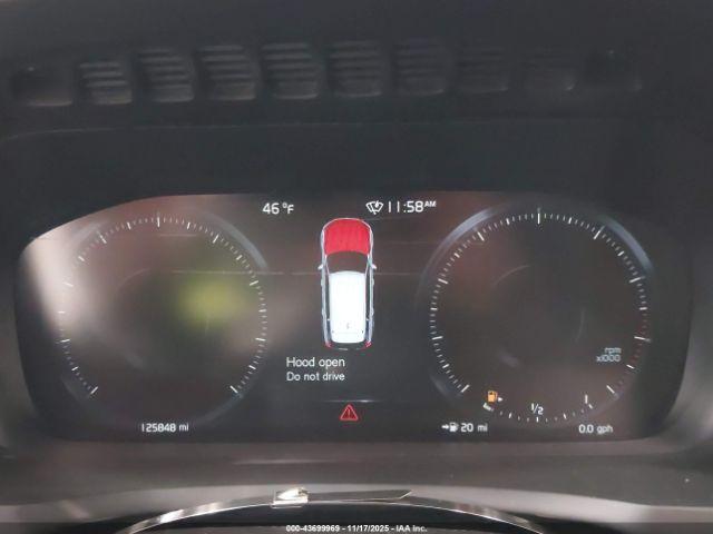 Volvo XC90 T6 Momentum Image 5