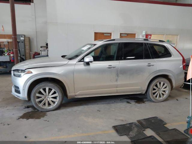 Volvo XC90 T6 Momentum Image 13