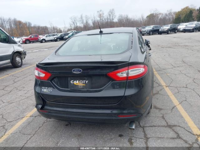 Ford Fusion Se Image 8