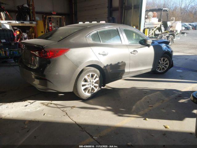 Mazda Mazda3 I Touring Image 15