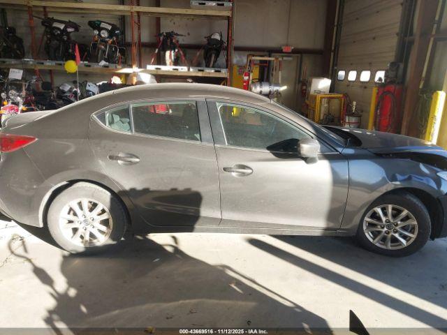 Mazda Mazda3 I Touring Image 16