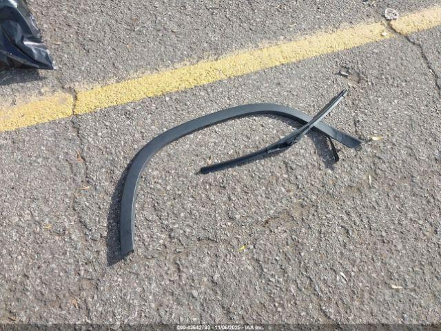 Chevrolet Trax Lt Image 3