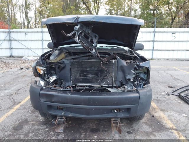 Chevrolet Silverado 1500 Work Truck Image 8