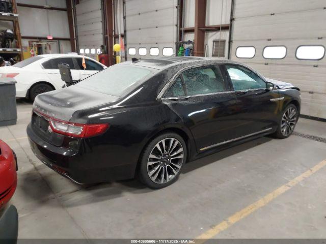 Lincoln Continental Select Image 2