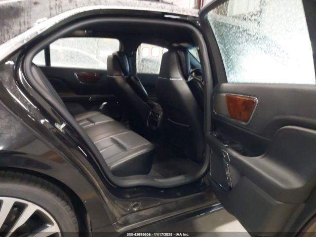 Lincoln Continental Select Image 16