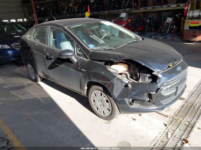 Salvage Ford Fiesta