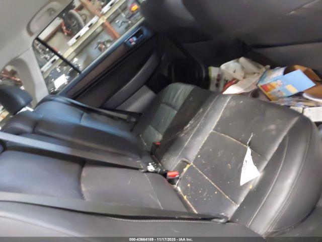 Subaru Outback 2.5i Limited Image 7