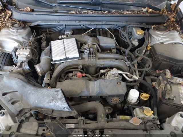 Subaru Outback 2.5i Limited Image 12