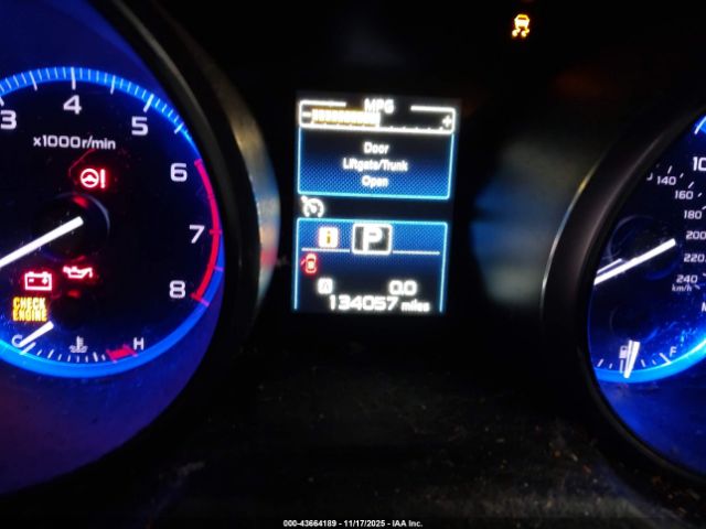 Subaru Outback 2.5i Limited Image 11