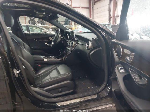 Mercedes-Benz C-Class Image 3