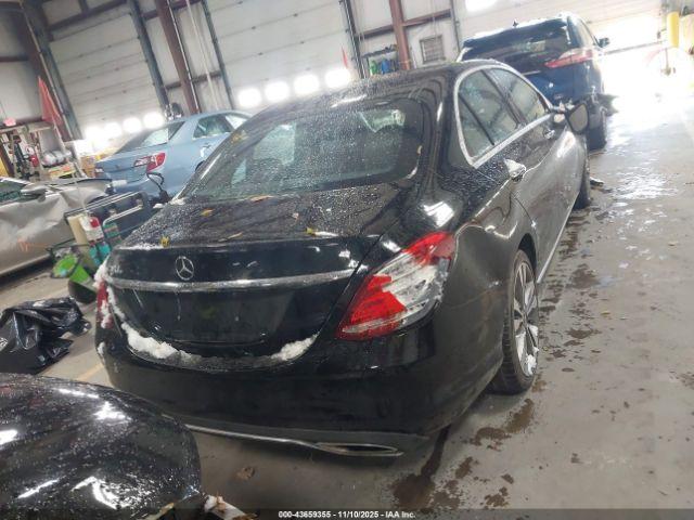 Mercedes-Benz C-Class Image 15