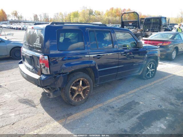 Jeep Patriot Latitude Image 8
