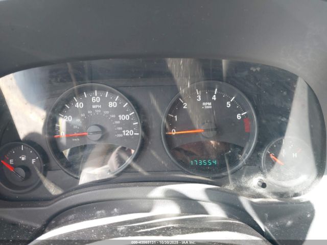 Jeep Patriot Latitude Image 9