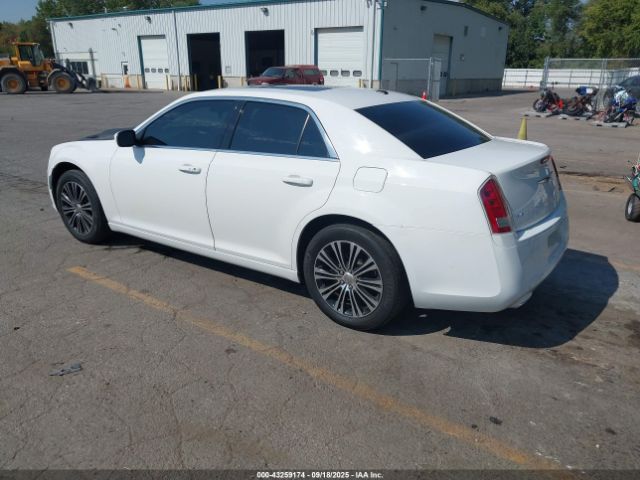 Chrysler 300 300s Image 16