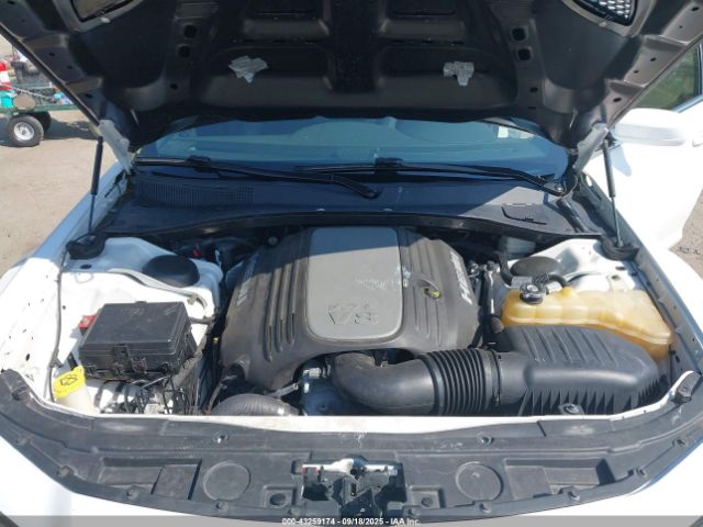 Chrysler 300 300s Image 12