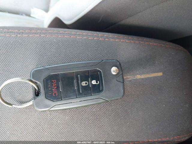 Jeep Renegade Latitude Image 11